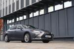 Lexus ES300h 2019 года (UK)